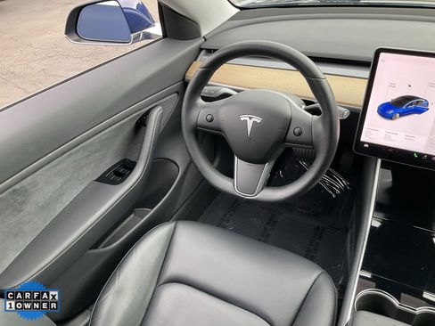 Used 2019 Tesla Model 3 Standard Range Plus image 36
