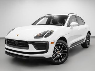 Certified 2025 Porsche Macan video 1
