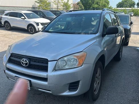 Used 2011 Toyota RAV4 4WD w/ Base L4 Extra Value Pkg image 3