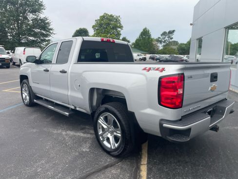 Used 2018 Chevrolet Silverado 1500 Custom w/ Custom Value Package AWD/4WD image 6