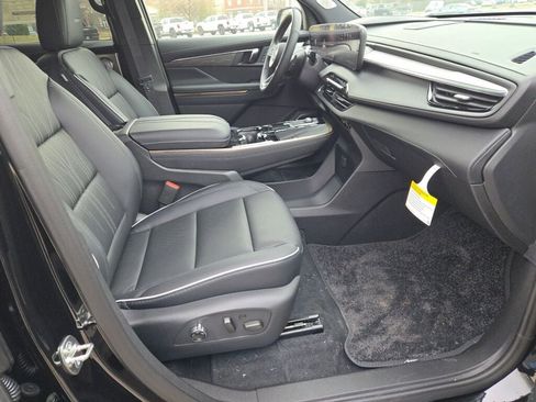 New 2026 Buick Enclave Avenir w/ Super Cruise Package image 7