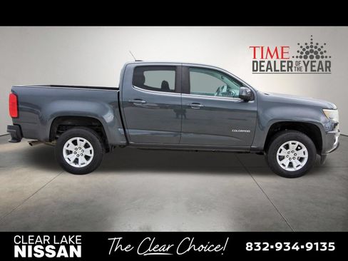 Used 2017 Chevrolet Colorado LT w/ LT Convenience Package RWD image 8