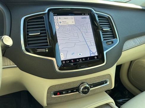 Certified 2024 Volvo XC90 T8 Plus w/ Protection Package Premier image 23