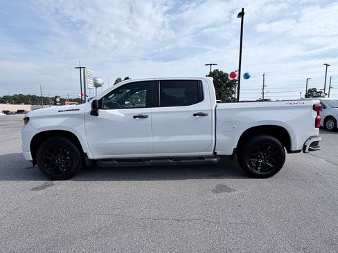 Used 2024 Chevrolet Silverado 1500 Custom w/ Turbomax Blackout Package AWD/4WD image 5