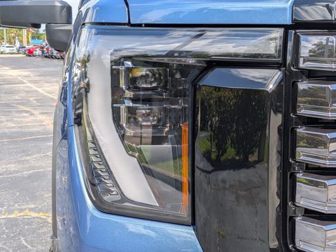 Used 2026 GMC Sierra 2500 Denali Ultimate w/ Max Trailering Package AWD/4WD image 10
