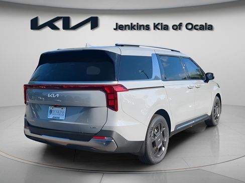 New 2026 Kia Carnival SX image 4