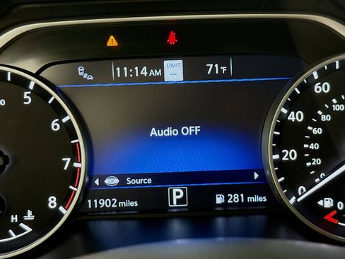 Used 2024 Nissan Murano Platinum w/ Cargo Package image 13