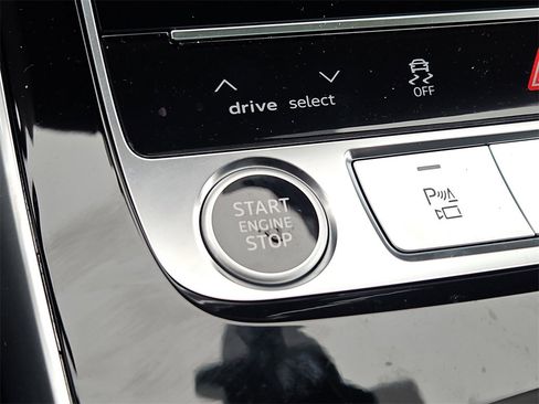 New 2026 Audi Q8 Premium Plus image 18