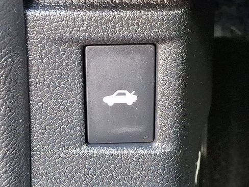 Used 2025 Honda Accord LX image 26