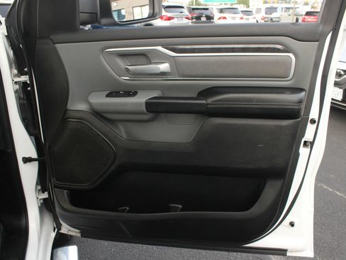 Used 2019 RAM 1500 Big Horn AWD/4WD image 23