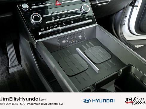Certified 2026 Hyundai Santa Fe SE image 17