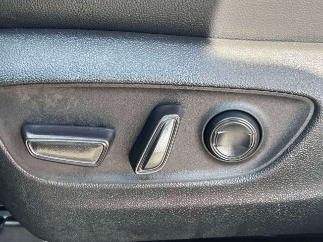 Certified 2025 Toyota Grand Highlander AWD image 23