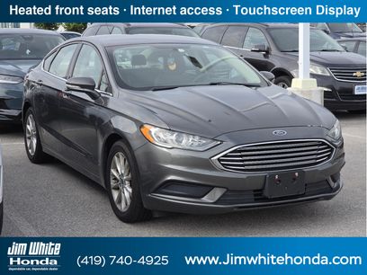 Used 2017 Ford Fusion SE w/ Fusion SE Technology Package