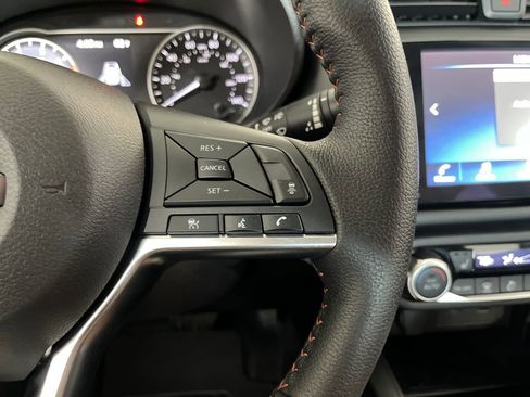 Used 2024 Nissan Versa SR w/ Trunk Package image 59