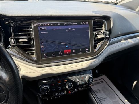 Used 2022 Dodge Durango R/T w/ Blacktop Package AWD/4WD image 45