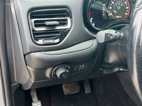 Used 2022 Dodge Durango SXT w/ Blacktop Package image 10