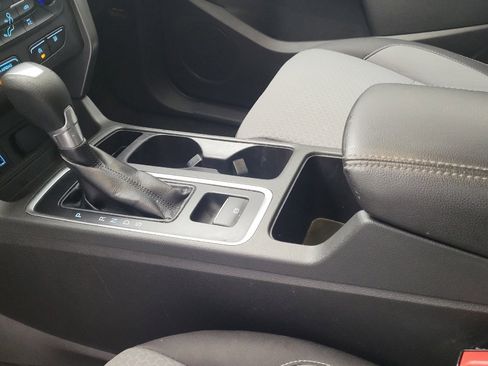 Used 2017 Ford Escape SE FWD image 26