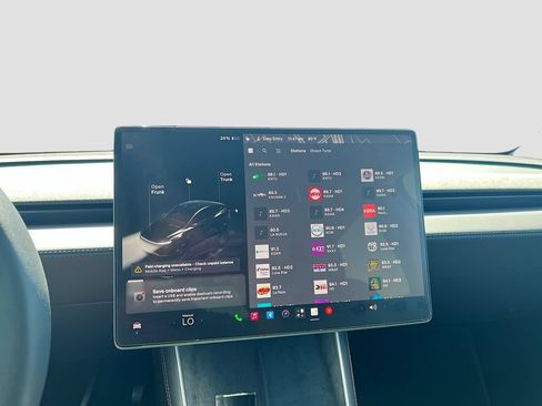 Used 2026 Tesla Model Y 2WD image 15