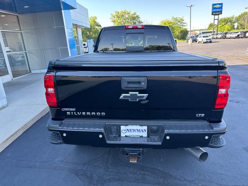 Used 2019 Chevrolet Silverado 2500 LTZ w/ Duramax Plus Package AWD/4WD image 8