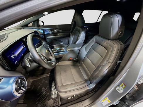 Used 2024 Chevrolet Equinox EV LT FWD image 22