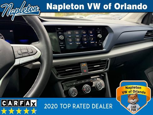 Used 2023 Volkswagen Taos SE w/ Panoramic Sunroof Package image 26