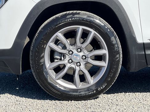 Used 2024 GMC Terrain SLT AWD/4WD image 44