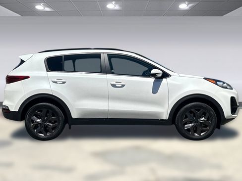 Used 2022 Kia Sportage Nightfall Edition AWD/4WD image 8