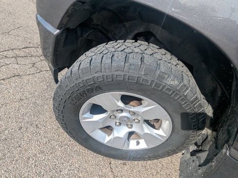 Used 2019 RAM 1500 Big Horn AWD/4WD image 13