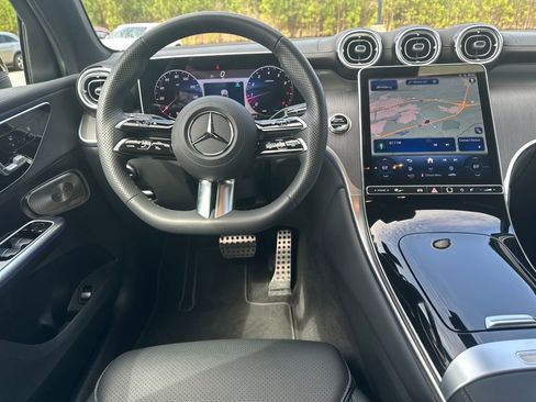 Certified 2025 Mercedes-Benz GLC 300 GLC 300 image 2