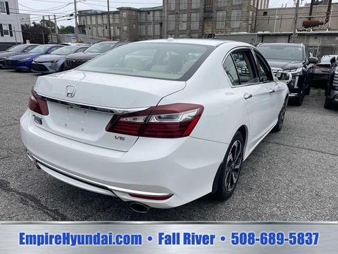 Used 2016 Honda Accord EX-L image 7