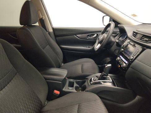 Used 2020 Nissan Rogue SV AWD/4WD image 21