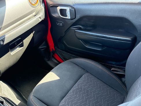 Used 2022 Jeep Gladiator Mojave image 14