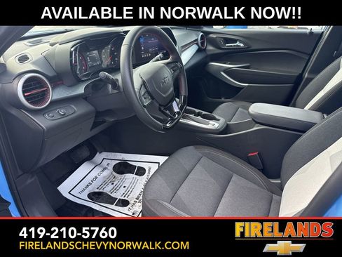 Certified 2024 Chevrolet Trax RS image 4