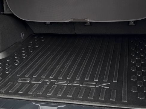 Certified 2023 Subaru Outback Touring XT AWD/4WD image 9