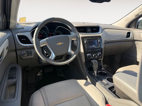 Used 2014 Chevrolet Traverse LTZ FWD image 15