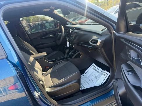 Used 2021 Chevrolet TrailBlazer LS FWD image 12