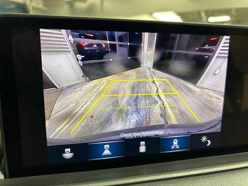 Used 2024 Acura MDX SH-AWD w/ Technology Package image 24