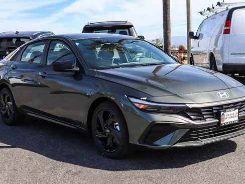 New 2026 Hyundai Elantra Sport image 3