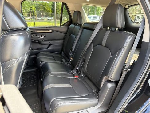 Certified 2025 Honda Pilot EX-L image 20