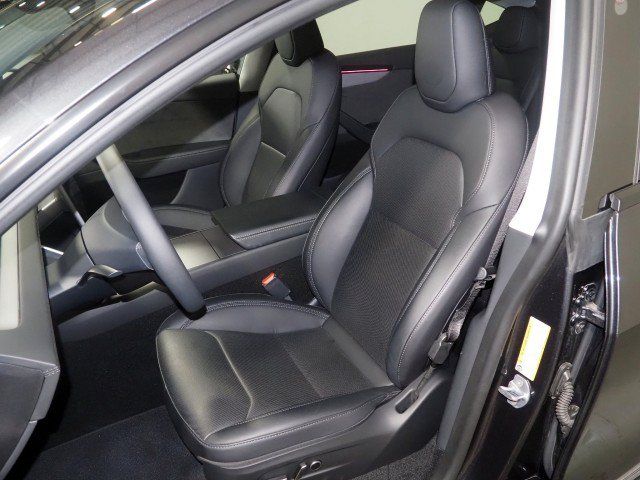 Used 2026 Tesla Model Y Long Range RWD image 15