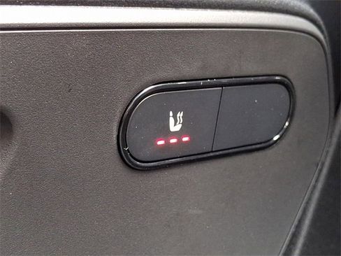 Used 2025 Mercedes-Benz Sprinter 2500 image 19