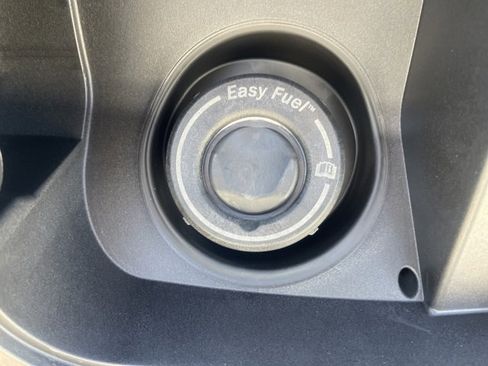 New 2025 Ford Expedition Active image 8