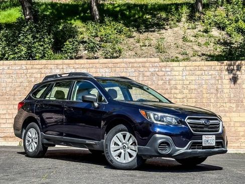 Used 2018 Subaru Outback 2.5i image 12