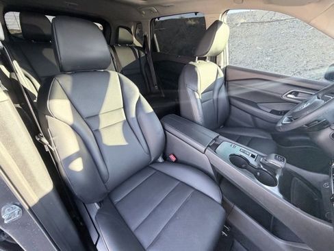 Used 2021 Nissan Rogue SV w/ Premium Package image 30