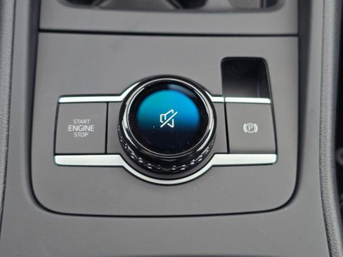 New 2026 Volkswagen Tiguan SE image 36