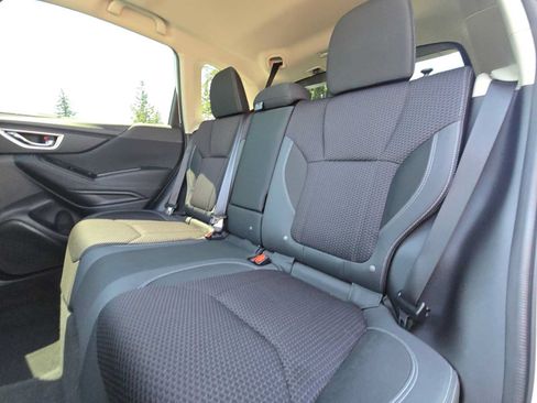 Used 2023 Subaru Forester Premium AWD/4WD image 17