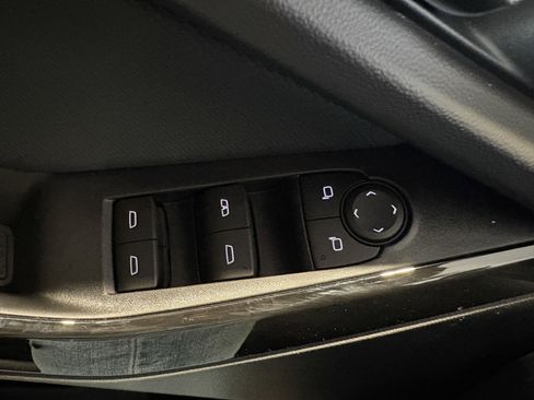 New 2026 Chevrolet Equinox LT w/ Convenience Package II image 10