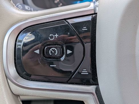 Certified 2023 Volvo XC90 B5 Core w/ Protection Package Premier AWD/4WD image 27