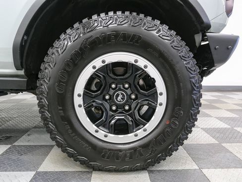 Used 2021 Ford Bronco Badlands AWD/4WD image 15