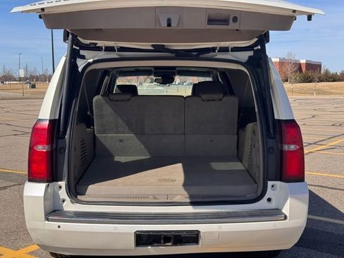 Used 2015 Chevrolet Suburban LTZ image 33